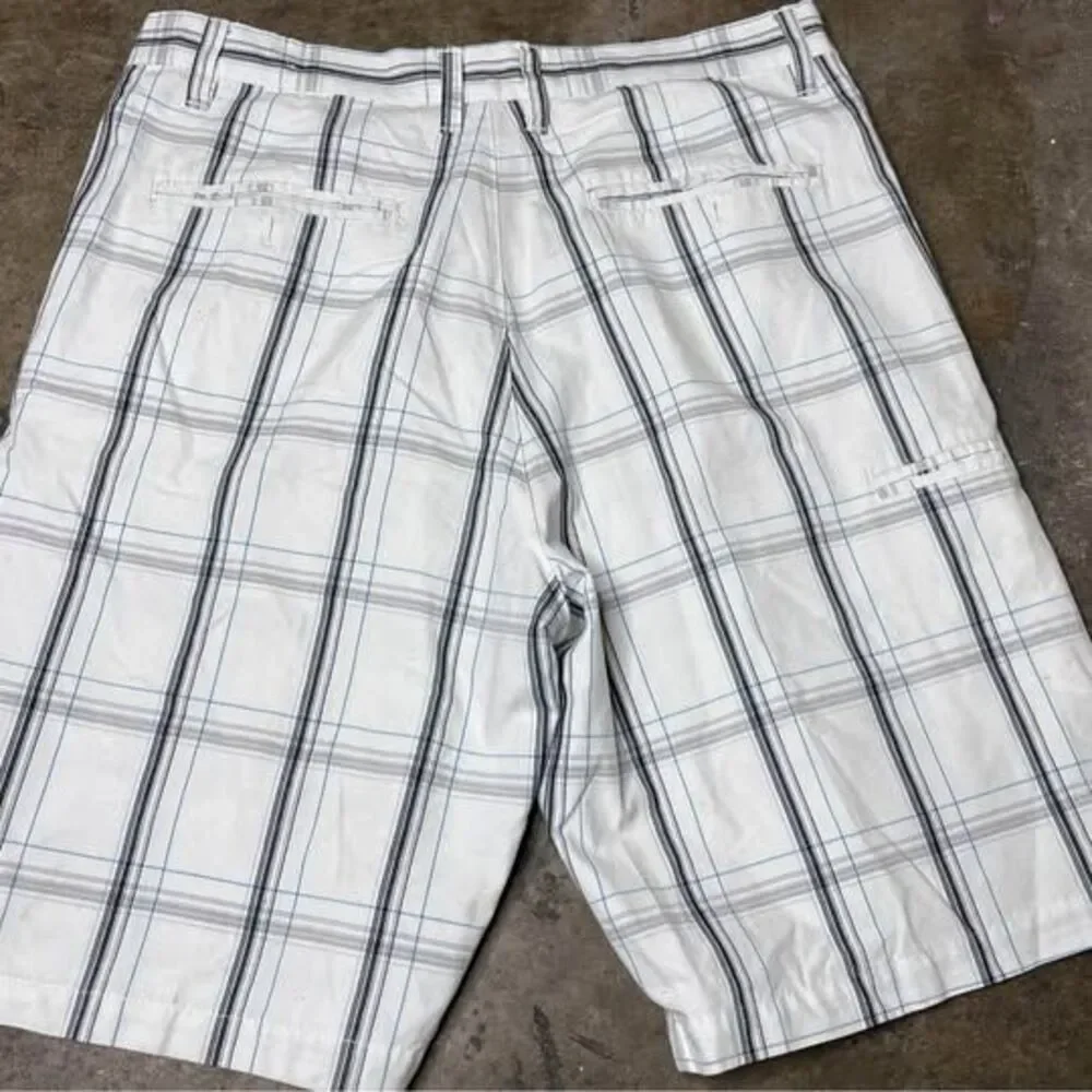 Burnside White Plaid Men's Shorts size 34